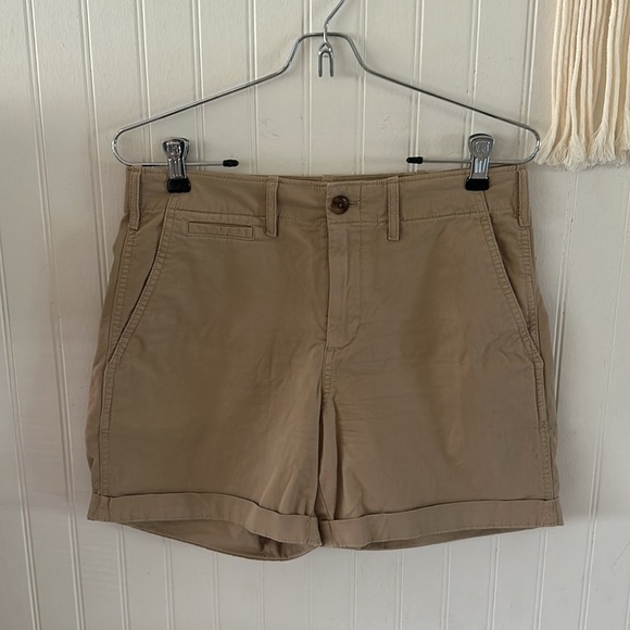 GAP Khaki Shorts sz 4 - Picture 5 of 8